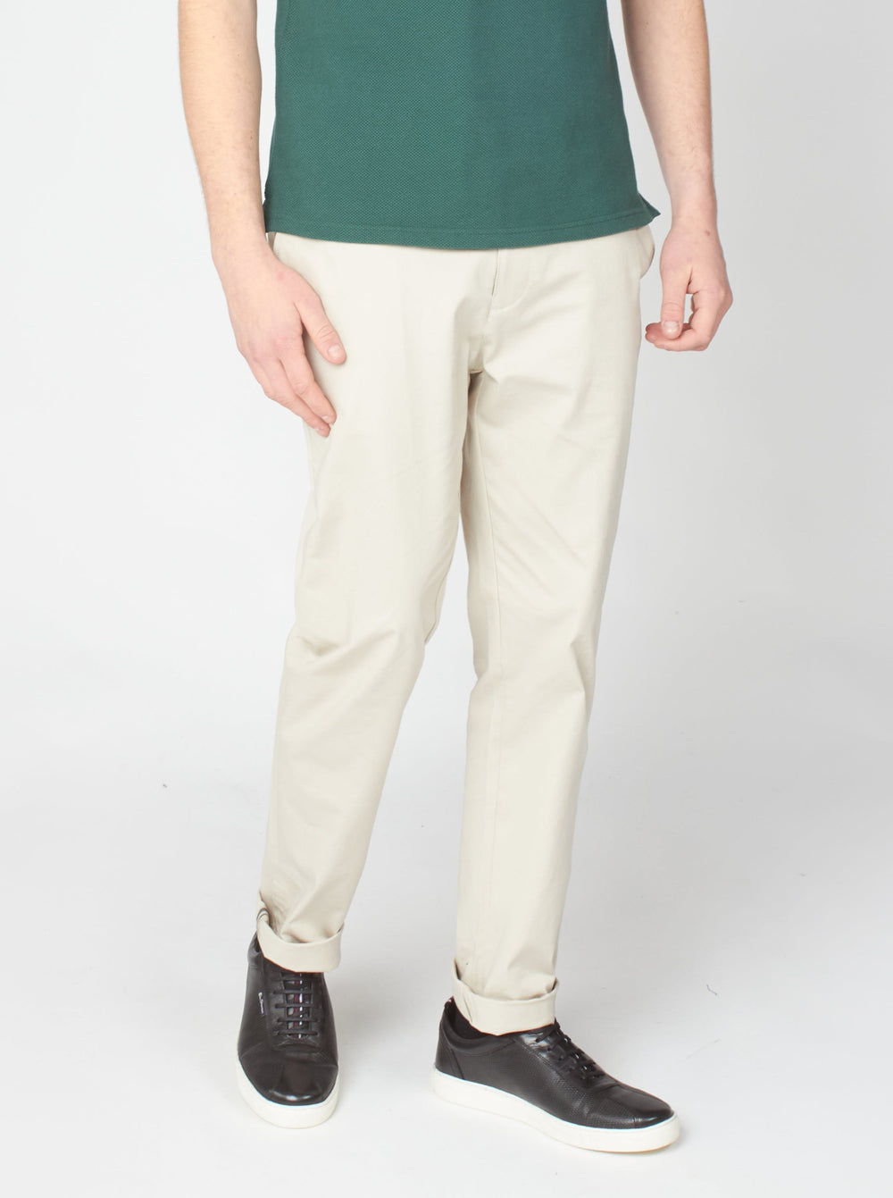 White Ben Sherman Signature Slim Stretch Chino Pants | 162850-TFI