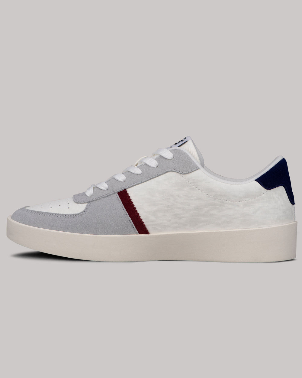 White / Navy Ben Sherman Richmond Sneakers | 079148-ZAT