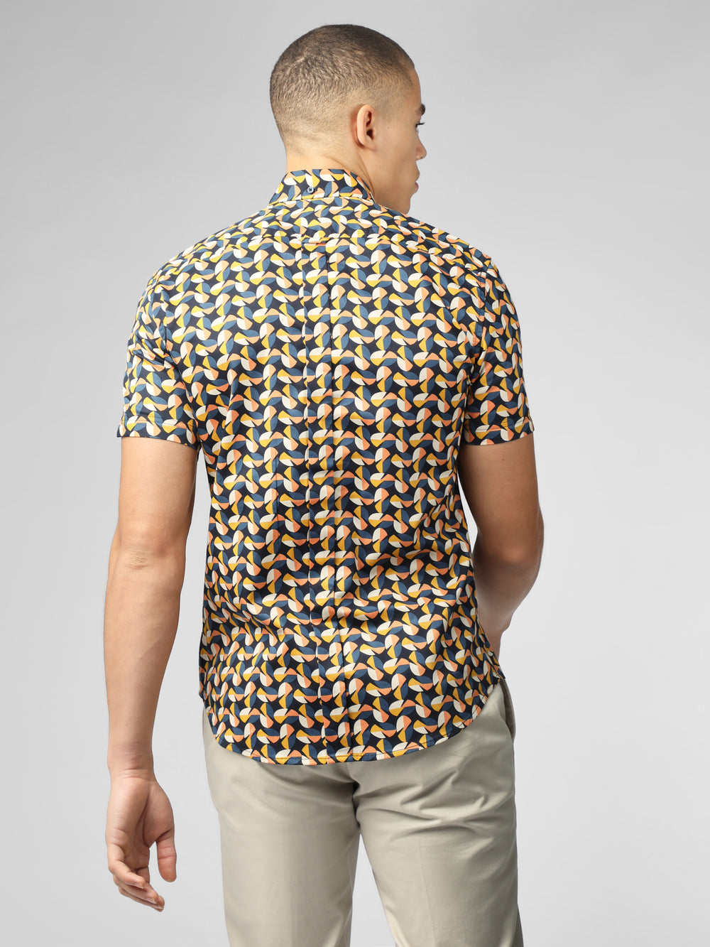 Yellow Ben Sherman Bahaus Geo Shirts | 489352-QTW