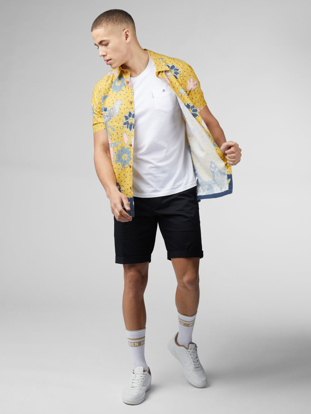 Yellow Ben Sherman Signature Abstract Botanical Print Shirts | 084579-NMS